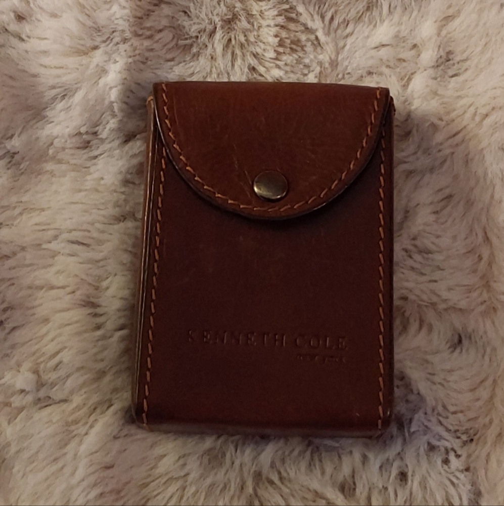 VINTAGE Kenneth Cole leather playing card holder - Picture 3 of 6